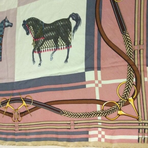 Vintage Silk Scarf Rolled Hem Equestrian Horse Bridle Foulard - Picture 3 of 16